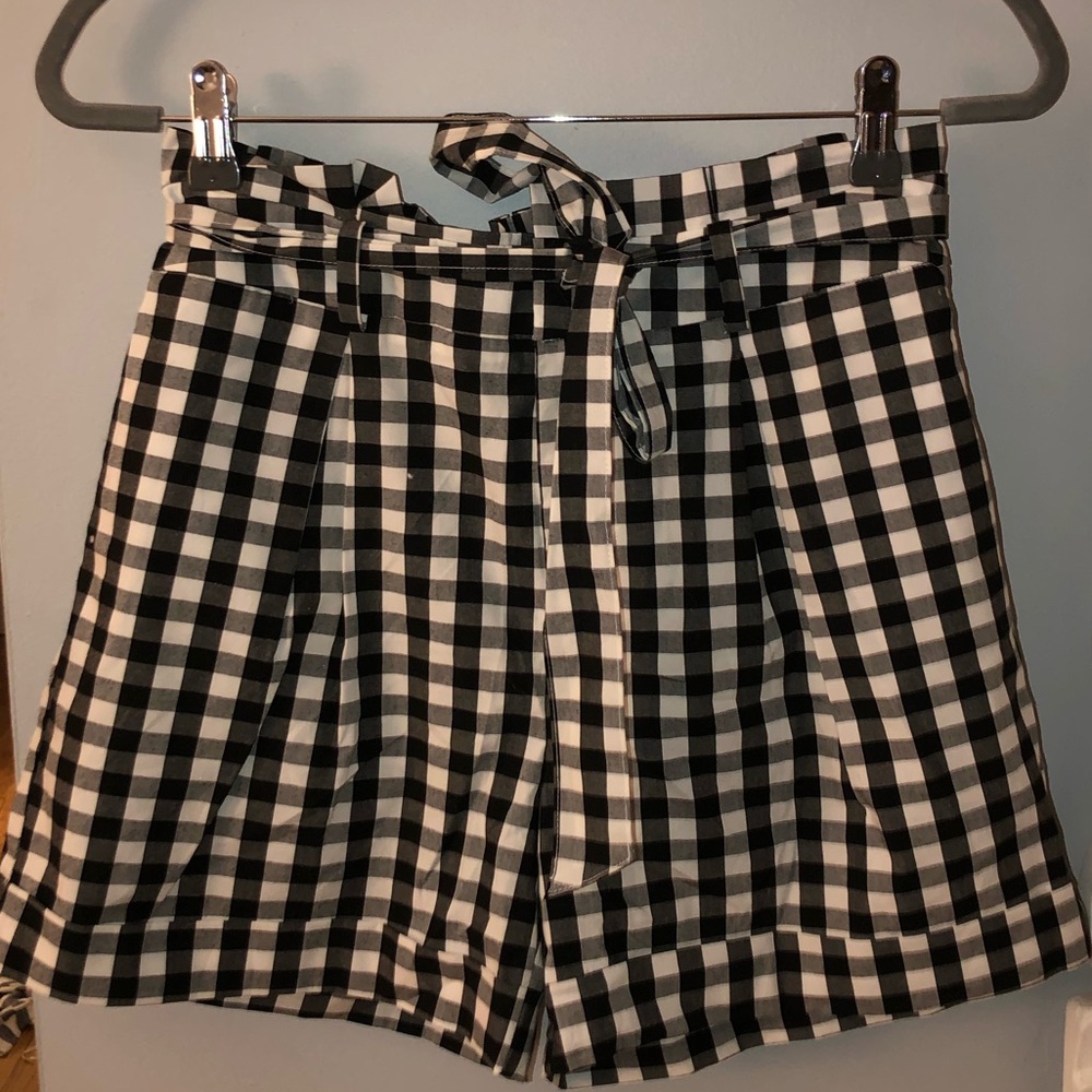Black and white white waisted gingham shorts